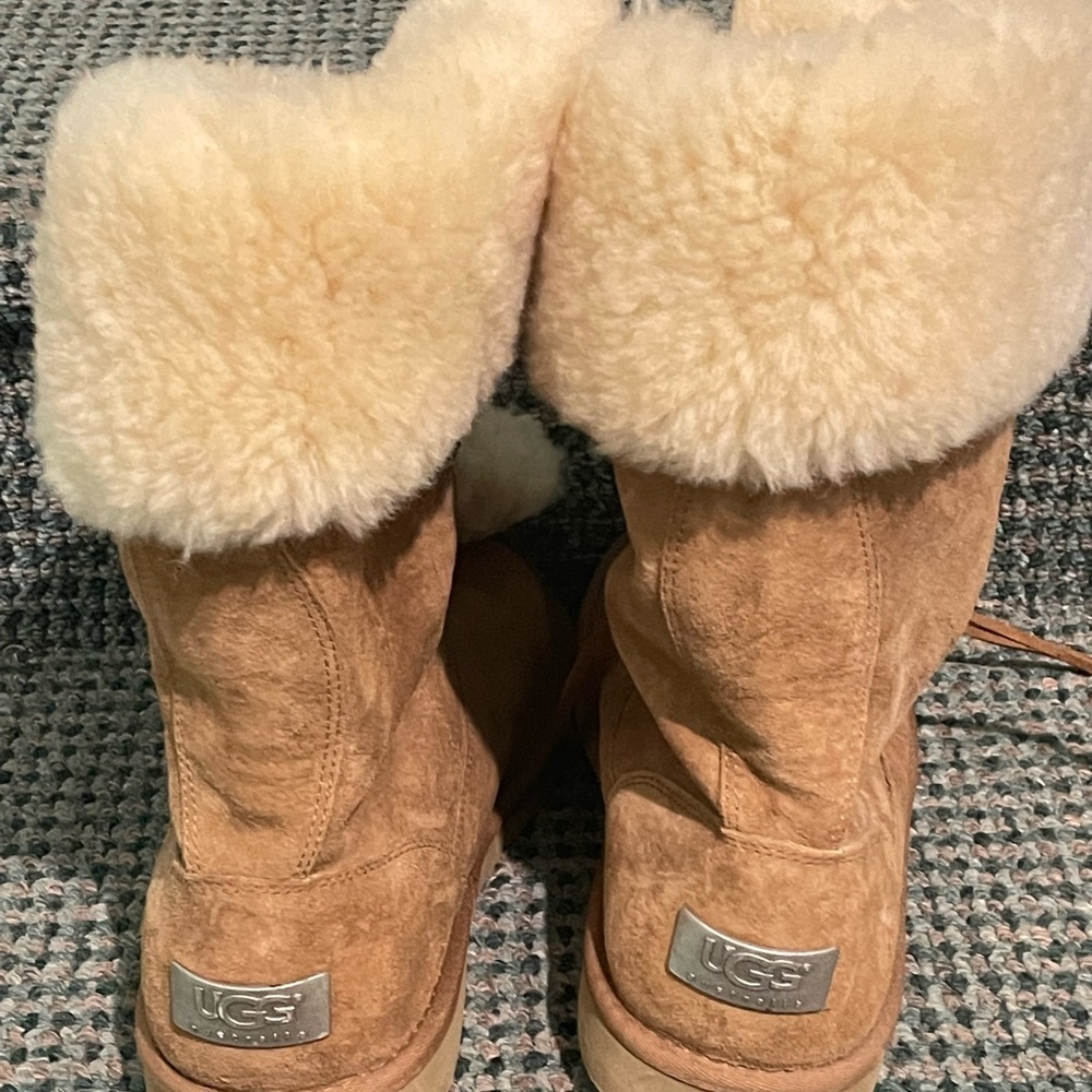 Ugg Montclair Boots 1892 Chestnut Suede Sheepskin LaceUp